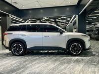 Электромобиль Toyota BZ3X 2025 года, подержанный, с запасом хода 520 км, леворульный, умный, высококлассный электрический внедорожник