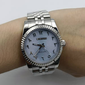 Montres mécaniques pour hommes, tendances 2026, vente en gros, mouvement japonais NH35, 36 mm/39 mm, chiffres arabes - Product Image 2