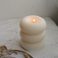 Ins Style Creative Home Décorations Bague Donut Fait Main Aromathérapie Ornements pour Chambre à Coucher Sans Fumée Romantique Cire De Soja Anniversaire