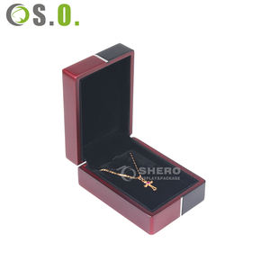 Boîte à bijoux en plastique personnalisée pour la vente en gros, boîte de luxe en similicuir pour bracelets et boucles d'oreilles, boîte à bijoux magnétique avec logo - Product Image 3