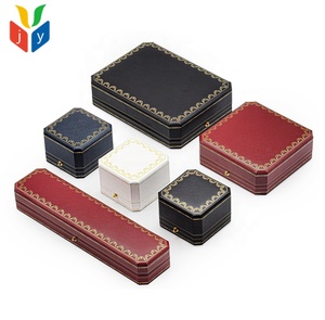 Scatola per Gioielli Ottagonale Personalizzata all'Ingrosso, in Similpelle di Lusso per Anelli, Bracciali e Collane con Interno in Morbido Finto Camoscio per Marchi - Product Image 3