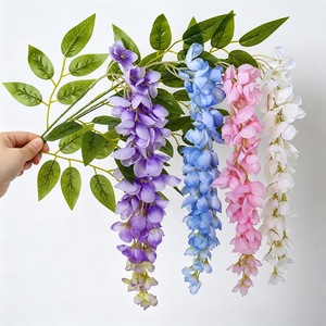 Guirlande artificielle de glycine à longues branches en soie plastique pour décoration intérieure suspendue et photographie - Product Image 1