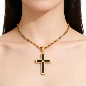 Collar con colgante de crucifijo de acero inoxidable para hombre, estilo hip hop punk, con dijes religiosos y piedras de circonita, para mujeres y niñas. - Product Image 6