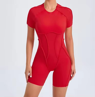 Combinaison de yoga OEM pour femme, à manches courtes, dos nu, sportive, très élastique, séchage rapide, pour la gym, effet froissé