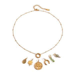 Charm Pendants Necklace Gold Four Leaf Clover Pearl Pendant Gift Jewelry - Product Image 1