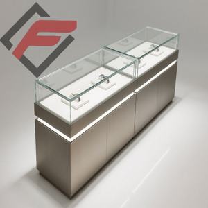 تصميم أثاث فاخر راقِ LED لواجهات عرض متاجر البيع بالتجزئة - Product Image 1