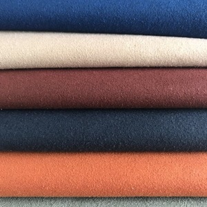 ผ้าหนังกลับ 100% โพลีเอสเตอร์ น้ำหนักปานกลาง สีพื้น ทนต่อการขัดถู เหมาะสำหรับเสื้อผ้ากีฬา ผ้าหนังกลับทอแบบเวฟท์ - Product Image 3