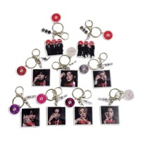 Großhandel K-Pop Bangtan Boys Gruppenmitglieder Acryl-Schlüsselanhänger Niedlicher Herzförmiger Schlüsselring Taschenanhänger Fangeschenk 2026 Event-Souvenir