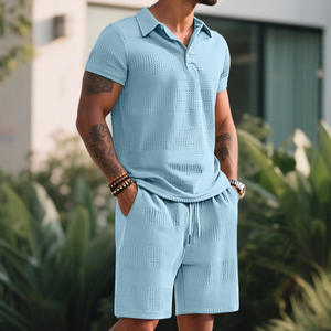 Ensemble polo bleu clair pour homme, manches courtes, couleur unie, coupe décontractée, tenue d'été, texture jacquard, style sportif - Product Image 1