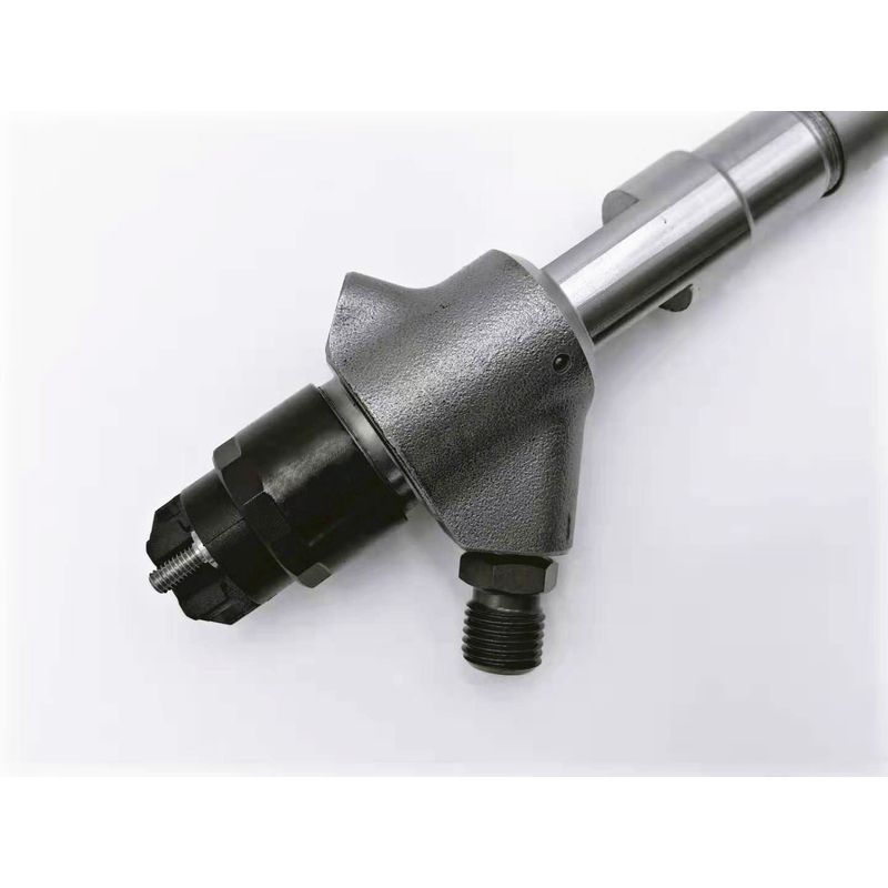 diesel fuel injector nozzle 0445120245 factory supply common rail injector 0445120245 for GAZ SADKO diesel engine assemblies