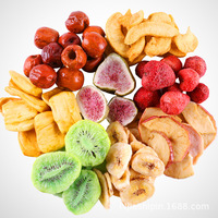 Gefreeze-droogde gemengde noten en vruchten, gefreeze-droogde vruchtchips, puur gefreeze-droogd fruit in polyzak