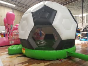 Château gonflable de football amusant inspiré par le divertissement, en PVC, pour usage commercial en extérieur - Product Image 2