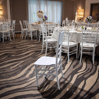 Chaises en plastique blanc empilables en résine avec style bambou pour la décoration de mariages, de fêtes et de restaurants