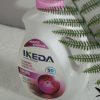 OEM/ODM Vente en gros 2L de détergent liquide de lessive parfumé raisin/sakura jetable pour le lavage des vêtements directement du fabricant