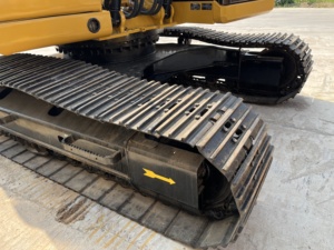 รถขุดตีนตะขาบ CAT 320GC มือสอง น้ำหนัก 20 ตัน ของแท้จาก Caterpillar 320GC สภาพดี พร้อมขาย มีสินค้าในสต็อก - Product Image 6