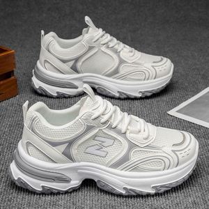 Zapatos Casuales de Diseño para Hombre 2025, Nuevos Tenis Deportivos Transpirables de Malla, Versátiles, con Suela Gruesa, que Aumentan la Altura, a la Moda, Color Beige - Product Image 3