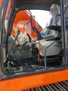 Excavadora de cadenas pesada usada Doosan DX225 de 22 toneladas con pocas horas de trabajo, motor Cummins y bomba de engranajes, maquinaria de excavación en venta - Product Image 5