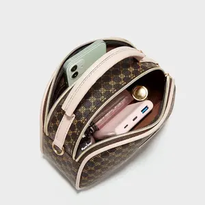 Sac à bandoulière pour femme en PU, forme seau, avec broderie à motifs variés, fermeture éclair et fermoir, sangle imprimée, style mode - Product Image 5