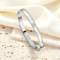Ensemble de bracelets joncs en acier inoxydable doré, avec chiffres romains, trèfle, coquillage et cristaux pavés, bracelets fins pour femme, bijoux à superposer, cadeau