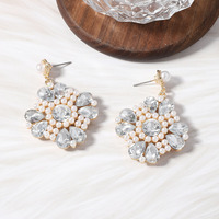 Kalung Bohemian Trendi Berhiaskan Kristal Rhinestone dan Manik-manik Berbentuk Bunga Semanggi Berdaun Empat Warna-warni, Mutiara Imitasi Elegan untuk Pesta