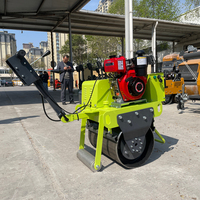Compacteur à rouleaux pour la construction routière : Mini-compacteur à rouleaux à pieds de mouton pour le compactage du sol