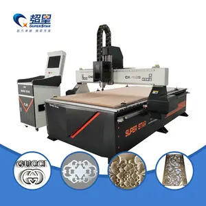 Neues Design Einkopf-Holz-CNC-Fräsmaschine mit 1300*2500mm Aluminium profil von Jinan