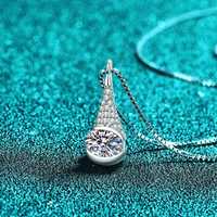 Collar con colgante de moissanita de corte ovalado en forma de lágrima de plata de ley 925, con cadena de eslabones con halo engastado, chapado en rodio/platino, moderno