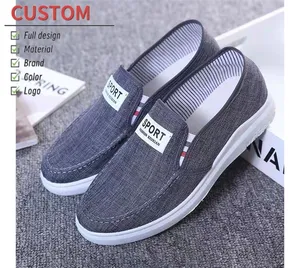 Sepatu musim semi populer kasual bersirkulasi sepatu diskon besar-besaran fashion sepatu obral besar warna polos sederhana pria sepatu obral besar satu langkah