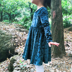 जूनियर बच्चा नवजात शिशु स्कूप वापस छोटी लड़कियों हरी मखमल स्पंदन आस्तीन ठोस हरी मखमल कपड़े डिजाइन - Product Image 4