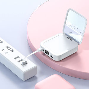 Batterie externe portable mini 10000 mAh à capacité réelle, miroir cosmétique, station d'alimentation 3 en 1 avec câbles - Product Image 5