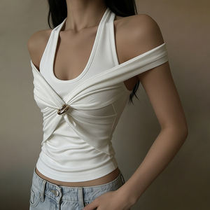 เสื้อยืดแขนสั้นผู้หญิงสไตล์ Y2K ระบายอากาศได้ดี สีพื้น ทรงปกติ ดีไซน์ผูกปมเว้าช่วงตัว เหมาะสำหรับใส่ในฤดูร้อน - Product Image 3