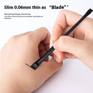 Outil de beauté 2-en-1 <span class=keywords><strong>Pinceau</strong></span> de maquillage à double extrémité <span class=keywords><strong>Ultra</strong></span>-mince <span class=keywords><strong>Ultra</strong></span>-<span class=keywords><strong>fin</strong></span> à poils doux tête oblique plat sourcil Eyeliner Gel Brush - Product Image 6