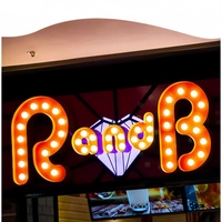 Benutzer definierte kreative Outdoor-LED Lumines zierende Internet-Promi-Beschriftung Große Boden leuchte Box Billboard Anpassbar IP54