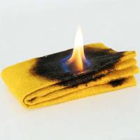 Tissu non tissé en feutre de polyimide P84 à 99,2 % d'efficacité, fibre triblantée, résistant aux hautes températures, UL94 V-0, tissu filtrant isolant thermique