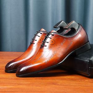 Men's Leather Pointed-Toe Business Oxford <b>Shoes</b> Made of Top-grain Cowhide From the <b>UK</b>, Carved by Hand - Product Image 1