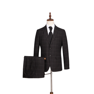 Ropa formal para hombre, venta al por mayor, <span class=keywords><strong>trajes</strong></span> <span class=keywords><strong>de</strong></span> boda <span class=keywords><strong>de</strong></span> diseñador <span class=keywords><strong>de</strong></span> vestuario para hombre <span class=keywords><strong>gris</strong></span> <span class=keywords><strong>oscuro</strong></span> a cuadros para <span class=keywords><strong>novio</strong></span>, - Product Image 1