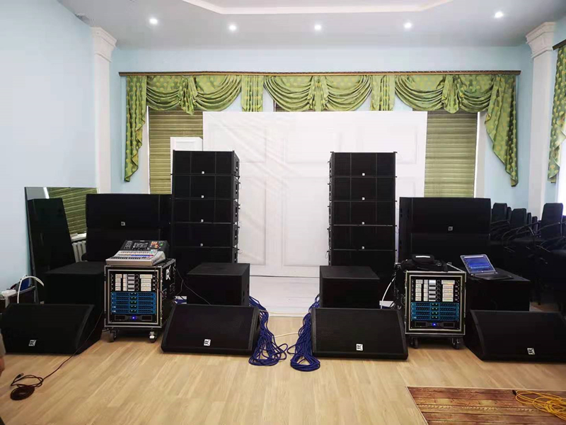 CARVIN TRx12N フロアモニター 12インチ ステージ イベント CARVIN TRx12N フロアモニター 12インチ ステージ ライブ CARVIN