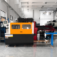 Machine de découpe CNC d'aluminium entièrement automatique à alimentation horizontale pour pièces automobiles, avec lame de scie multi-barres de 550 mm, pour usine de machines