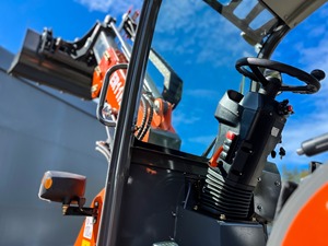 Kubota รถตัก ER11HT แบบประกบได้ขนาดเล็ก CE รถตักล้อหน้าแบบคอมแพ็ค - Product Image 5