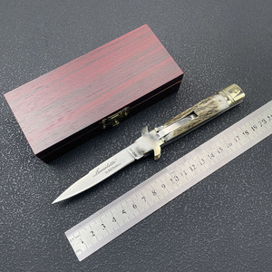 Coltello Tascabile Pieghevole Italian Mafia AKC in Acciaio D2 con Manico in Ottone e Corno Naturale, Affilato, EDC, per Sopravvivenza Outdoor, Caccia e Uso Tattico - Product Image 3