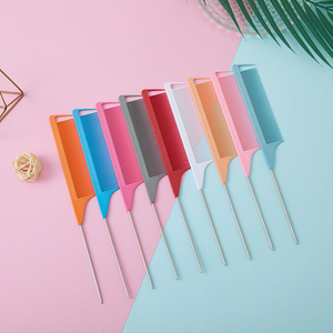 <span class=keywords><strong>Peigne</strong></span> à <span class=keywords><strong>queue</strong></span> de rat de précision en plastique résistant à la chaleur, avec manche métallique incurvé, pour séparation précise des cheveux, vente en gros - Product Image 3