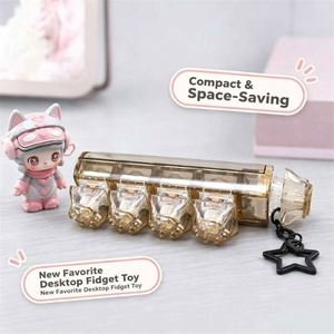 Porte-clés Clavier Patte de Chat en Plastique Haute Transparence à 5 Touches Multicolores avec Crochet Étoile pour Appareil Portable - Product Image 3