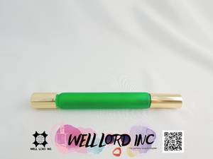 Bouteille en verre à bille cylindrique de 10m avec bouchon doré de forme cylindrique - Product Image 2