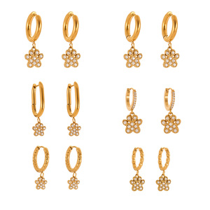 Boucles d'oreilles ZSZL en acier inoxydable plaqué or 18 carats PVD, imperméables, non ternies, avec motif patte d'ours et zircon 5A - Product Image 1