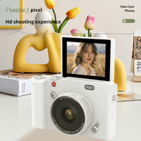Cámara Digital 1080P con Pantalla Giratoria Automática de 180 Grados, Zoom 16X, Pantalla HD de 2.4 Pulgadas, Compatible con Tarjeta SD de 64GB, Ideal para Viajes y Vlogs