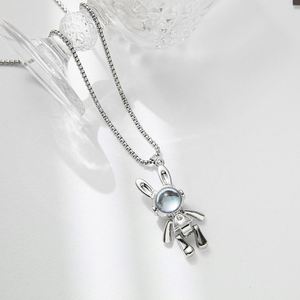 Collier pendentif robot lapin en acier inoxydable pour hommes et femmes, collier hip-hop design astronaute pour couple - Product Image 5