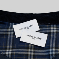 Rouleau d'étiquettes tissées personnalisées en polyester haute densité avec support satiné, découpe laser, pliage, logo et nom sur mesure, auto-adhésives et lavables