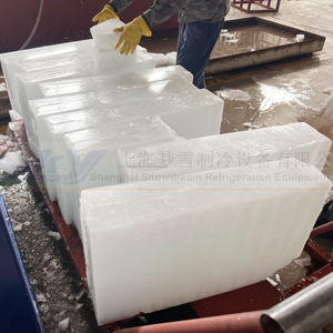 <span class=keywords><strong>Machine</strong></span> à glace refroidie à l'eau de bloc de fabricant de capacité de production de glace quotidienne de 15 tonnes - Product Image 1
