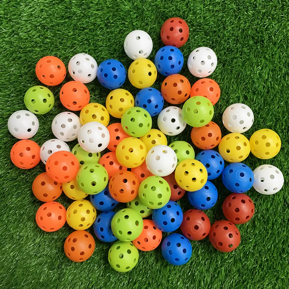 Lotes por atacado bolas de prática de golfe bola de golfe Indoor bola de luz tem buraco Golf Training Aids 7 cores para escolher novo