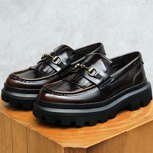 Zapatos formales de hombre de cuero genuino de alta calidad para venta al por mayor, zapatos Oxford italianos con cordones y suela dura para fiestas. - Product Image 2